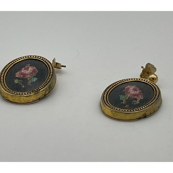 Vintage Avon Oval Embroider Rose Pierced Earrings Floral Goldtone - Picture 9 of 9